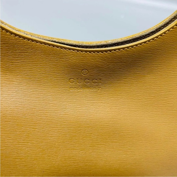 Gucci Yellow Leather Shoulder Bag - Picture 10 of 15